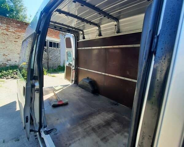 Серый Форд Транзит, объемом двигателя 2.2 л и пробегом 225 тыс. км за 7950 $, фото 10 на Automoto.ua