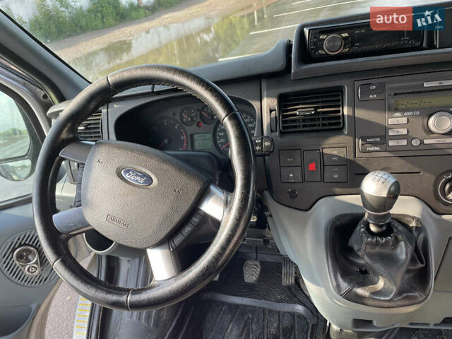 Серый Форд Транзит, объемом двигателя 2.2 л и пробегом 322 тыс. км за 9300 $, фото 12 на Automoto.ua