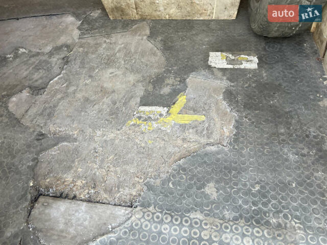 Серый Форд Транзит, объемом двигателя 2.2 л и пробегом 322 тыс. км за 9300 $, фото 33 на Automoto.ua