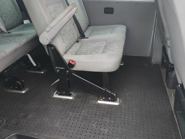 Серый Форд Транзит, объемом двигателя 2.4 л и пробегом 250 тыс. км за 5881 $, фото 11 на Automoto.ua