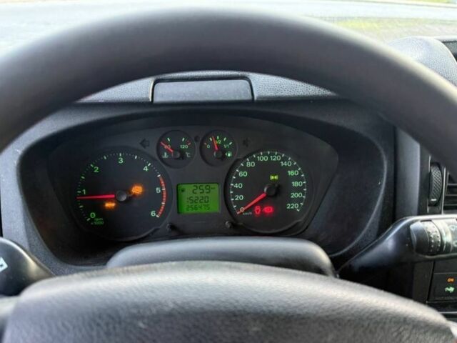 Серый Форд Транзит, объемом двигателя 2.4 л и пробегом 250 тыс. км за 5881 $, фото 5 на Automoto.ua