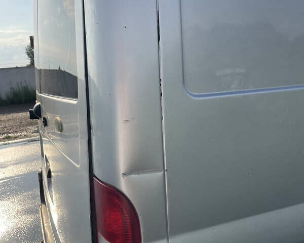 Серый Форд Транзит, объемом двигателя 2.2 л и пробегом 322 тыс. км за 9300 $, фото 38 на Automoto.ua