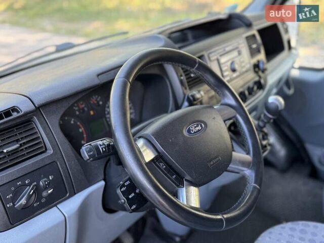 Сірий Форд Транзит, об'ємом двигуна 2.2 л та пробігом 243 тис. км за 8450 $, фото 10 на Automoto.ua