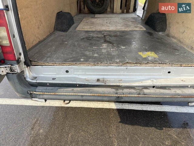 Серый Форд Транзит, объемом двигателя 2.2 л и пробегом 322 тыс. км за 9300 $, фото 23 на Automoto.ua