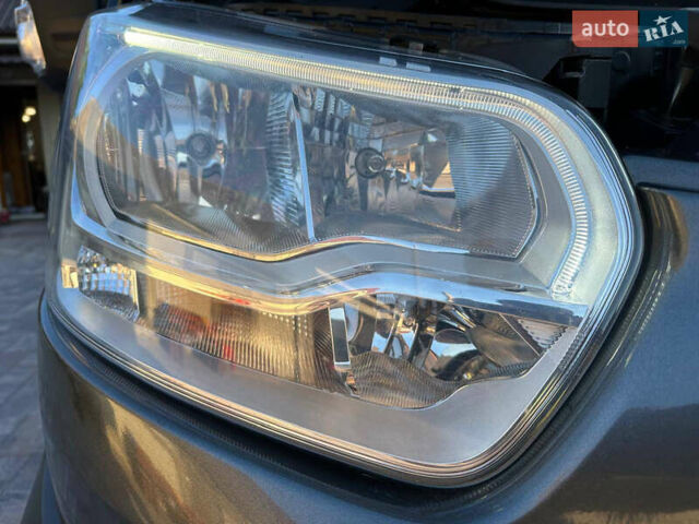 Сірий Форд Транзит, об'ємом двигуна 2 л та пробігом 265 тис. км за 19300 $, фото 10 на Automoto.ua