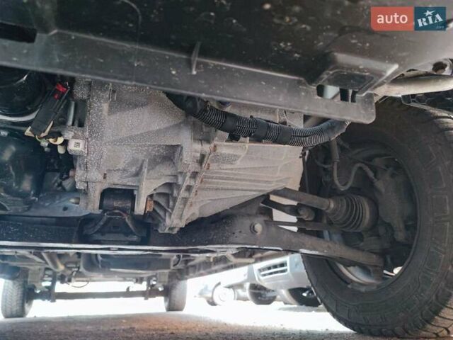 Сірий Форд Транзит, об'ємом двигуна 2 л та пробігом 220 тис. км за 18500 $, фото 21 на Automoto.ua