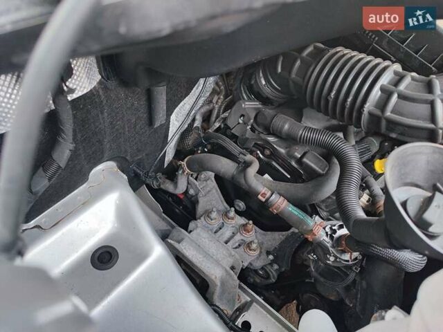 Сірий Форд Транзит, об'ємом двигуна 2 л та пробігом 220 тис. км за 18500 $, фото 17 на Automoto.ua