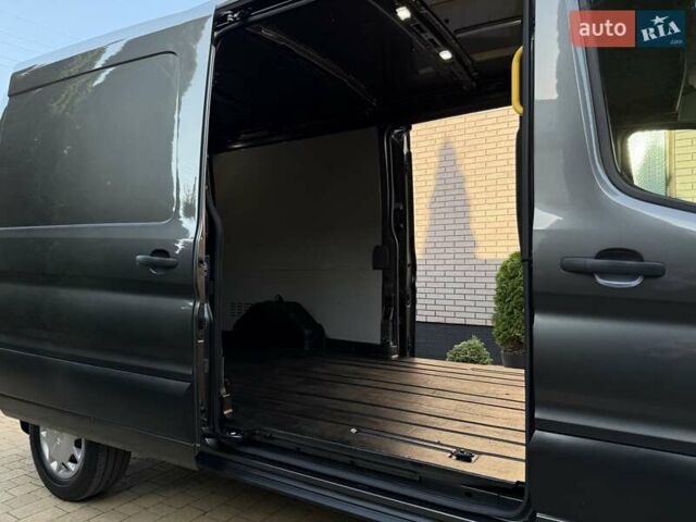 Серый Форд Транзит, объемом двигателя 2 л и пробегом 240 тыс. км за 18250 $, фото 69 на Automoto.ua