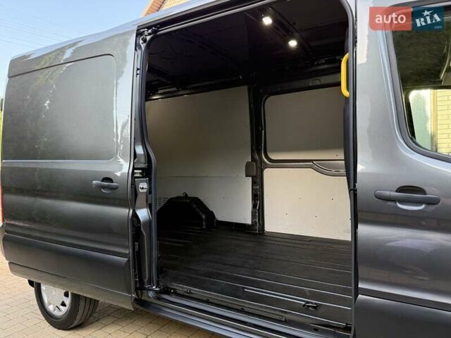 Серый Форд Транзит, объемом двигателя 2 л и пробегом 240 тыс. км за 18250 $, фото 57 на Automoto.ua