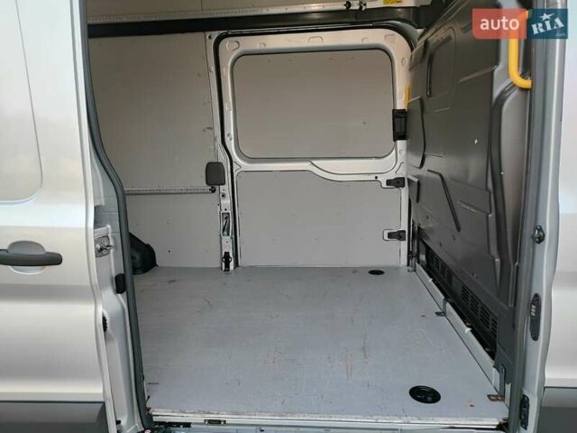 Сірий Форд Транзит, об'ємом двигуна 2 л та пробігом 93 тис. км за 25800 $, фото 38 на Automoto.ua
