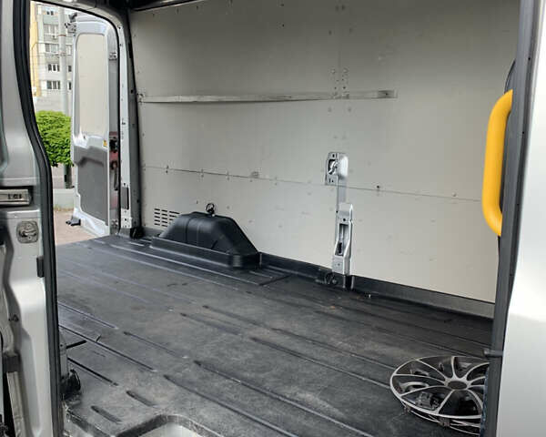 Сірий Форд Транзит, об'ємом двигуна 2 л та пробігом 62 тис. км за 22500 $, фото 28 на Automoto.ua
