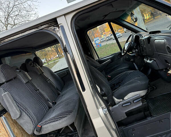 Серый Форд Транзит, объемом двигателя 2 л и пробегом 350 тыс. км за 3499 $, фото 13 на Automoto.ua