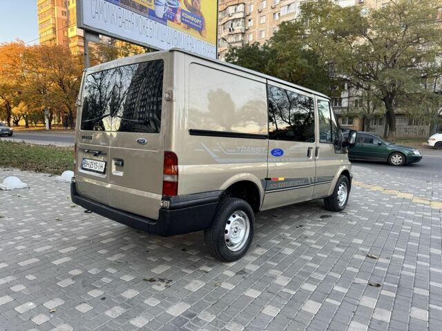 Серый Форд Транзит, объемом двигателя 2 л и пробегом 350 тыс. км за 3500 $, фото 4 на Automoto.ua