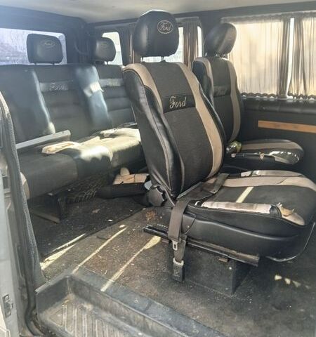 Сірий Форд Транзит, об'ємом двигуна 2.4 л та пробігом 250 тис. км за 2100 $, фото 5 на Automoto.ua
