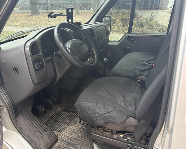 Сірий Форд Транзит, об'ємом двигуна 2 л та пробігом 475 тис. км за 4000 $, фото 14 на Automoto.ua