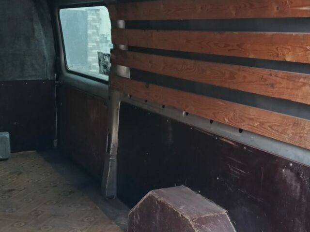 Серый Форд Транзит, объемом двигателя 2 л и пробегом 373 тыс. км за 4500 $, фото 6 на Automoto.ua