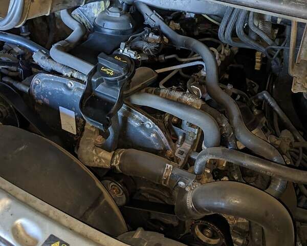 Серый Форд Транзит, объемом двигателя 2.4 л и пробегом 816 тыс. км за 5000 $, фото 6 на Automoto.ua