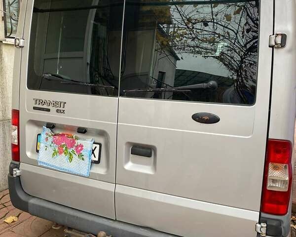 Серый Форд Транзит, объемом двигателя 2.2 л и пробегом 260 тыс. км за 7500 $, фото 1 на Automoto.ua