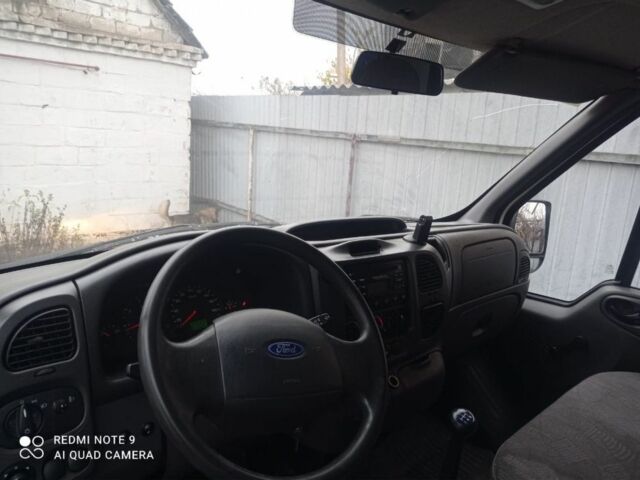 Сірий Форд Транзит, об'ємом двигуна 2 л та пробігом 3 тис. км за 4000 $, фото 4 на Automoto.ua