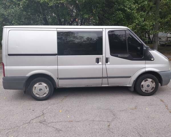 Серый Форд Транзит, объемом двигателя 2.2 л и пробегом 450 тыс. км за 5000 $, фото 4 на Automoto.ua