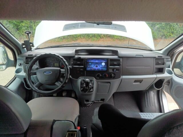 Серый Форд Транзит, объемом двигателя 2 л и пробегом 260 тыс. км за 7500 $, фото 6 на Automoto.ua