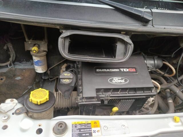 Серый Форд Транзит, объемом двигателя 2 л и пробегом 260 тыс. км за 7500 $, фото 4 на Automoto.ua