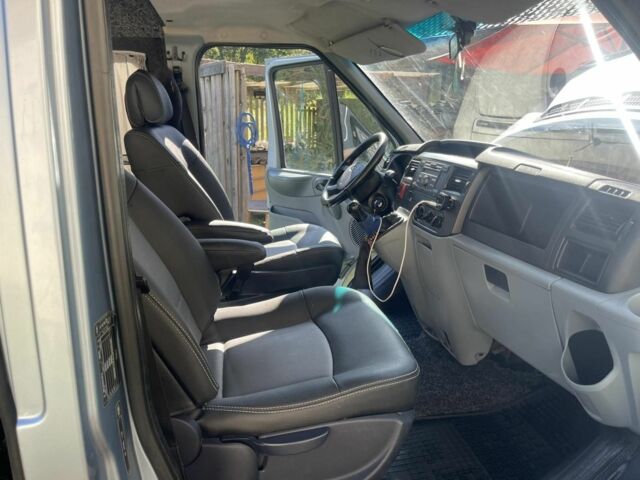 Сірий Форд Транзит, об'ємом двигуна 2.2 л та пробігом 2 тис. км за 8400 $, фото 5 на Automoto.ua