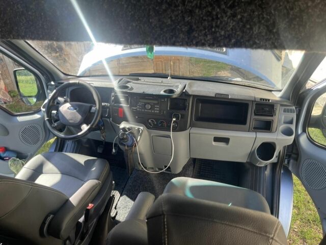 Сірий Форд Транзит, об'ємом двигуна 2.2 л та пробігом 2 тис. км за 8400 $, фото 4 на Automoto.ua