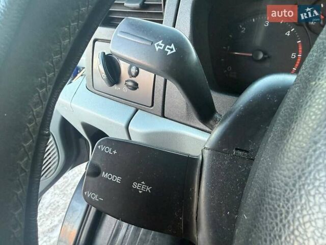 Серый Форд Транзит, объемом двигателя 2.2 л и пробегом 343 тыс. км за 7490 $, фото 17 на Automoto.ua