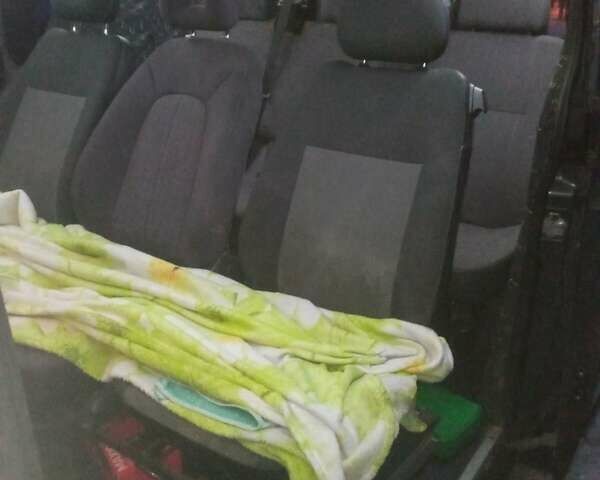 Сірий Форд Транзит, об'ємом двигуна 2.2 л та пробігом 341 тис. км за 7500 $, фото 11 на Automoto.ua