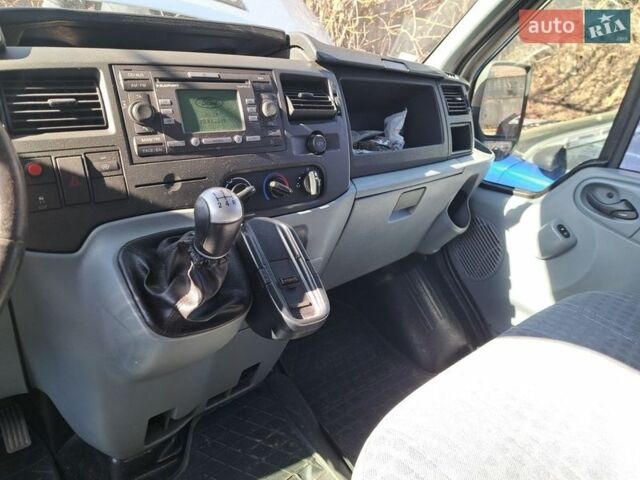 Сірий Форд Транзит, об'ємом двигуна 2.2 л та пробігом 204 тис. км за 8500 $, фото 5 на Automoto.ua