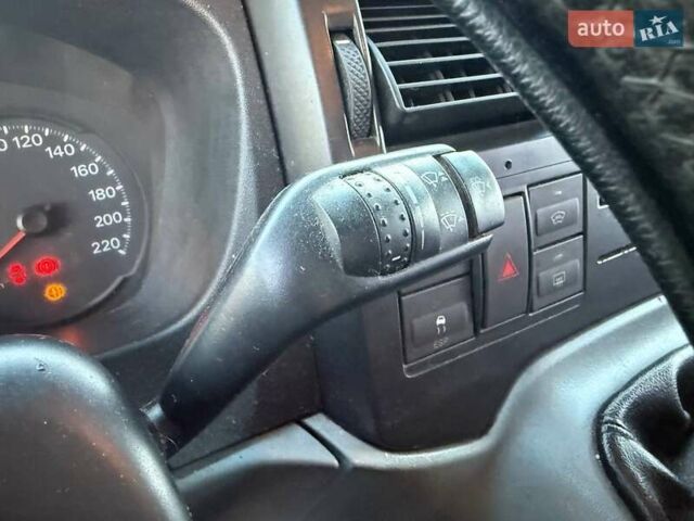 Серый Форд Транзит, объемом двигателя 2.2 л и пробегом 343 тыс. км за 7490 $, фото 20 на Automoto.ua