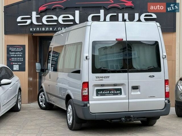 Серый Форд Транзит, объемом двигателя 2.2 л и пробегом 186 тыс. км за 15699 $, фото 3 на Automoto.ua