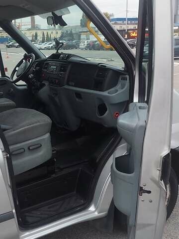 Сірий Форд Транзит, об'ємом двигуна 2.2 л та пробігом 300 тис. км за 8300 $, фото 25 на Automoto.ua