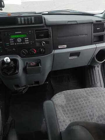 Сірий Форд Транзит, об'ємом двигуна 2.2 л та пробігом 300 тис. км за 8300 $, фото 24 на Automoto.ua