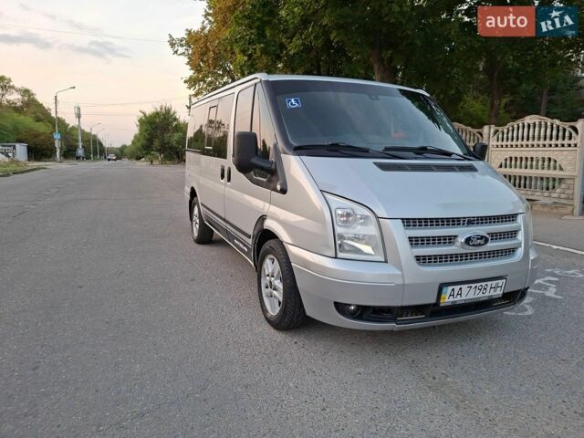 Сірий Форд Транзит, об'ємом двигуна 2.2 л та пробігом 240 тис. км за 13500 $, фото 6 на Automoto.ua
