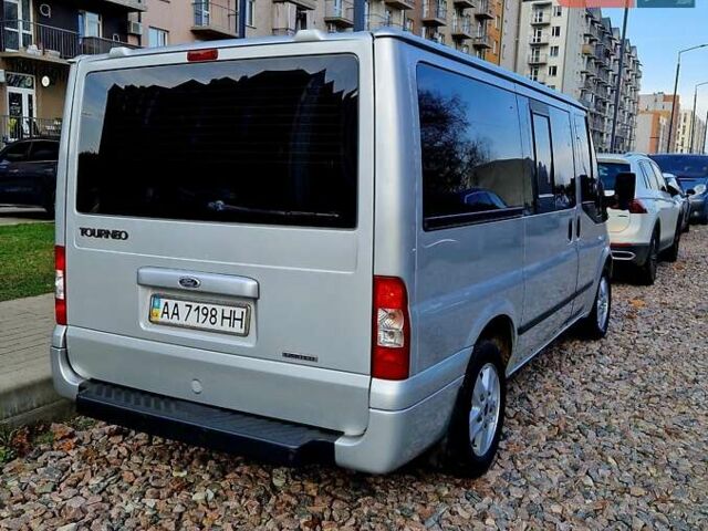 Сірий Форд Транзит, об'ємом двигуна 2.2 л та пробігом 228 тис. км за 11500 $, фото 3 на Automoto.ua