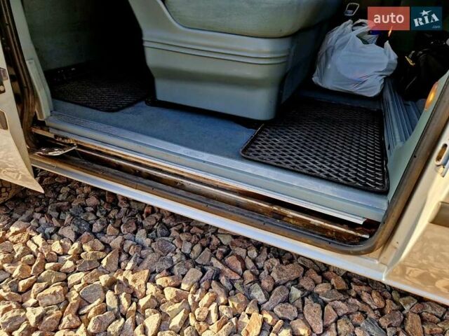 Сірий Форд Транзит, об'ємом двигуна 2.2 л та пробігом 228 тис. км за 11500 $, фото 23 на Automoto.ua