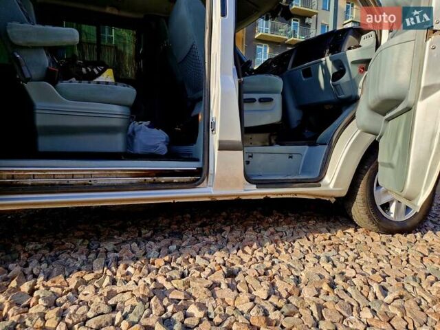 Сірий Форд Транзит, об'ємом двигуна 2.2 л та пробігом 228 тис. км за 11500 $, фото 28 на Automoto.ua