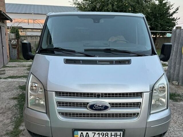 Сірий Форд Транзит, об'ємом двигуна 2.2 л та пробігом 238 тис. км за 12000 $, фото 2 на Automoto.ua