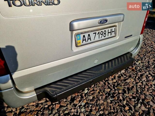 Сірий Форд Транзит, об'ємом двигуна 2.2 л та пробігом 228 тис. км за 11500 $, фото 10 на Automoto.ua