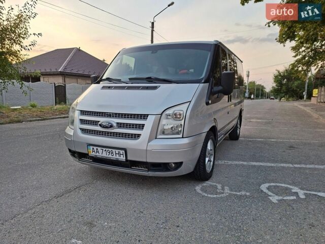 Сірий Форд Транзит, об'ємом двигуна 2.2 л та пробігом 240 тис. км за 13500 $, фото 5 на Automoto.ua