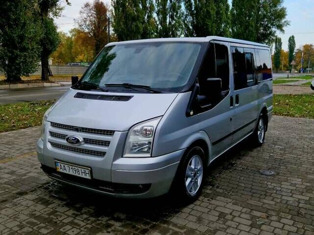 Серый Форд Транзит, объемом двигателя 2.2 л и пробегом 228 тыс. км за 13000 $, фото 1 на Automoto.ua