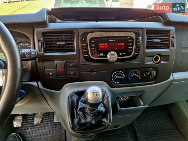 Сірий Форд Транзит, об'ємом двигуна 2.2 л та пробігом 228 тис. км за 11500 $, фото 33 на Automoto.ua