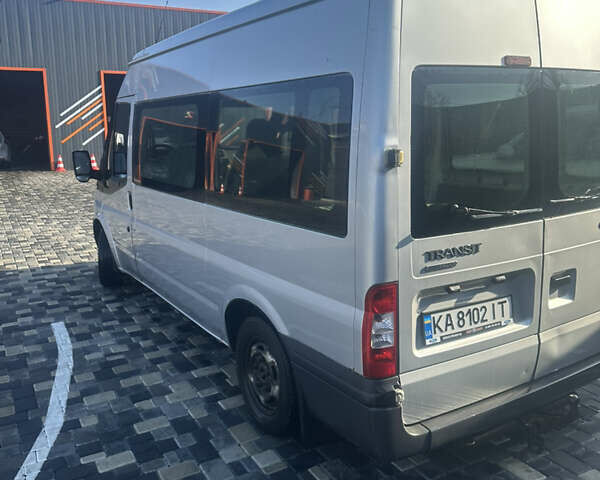 Серый Форд Транзит, объемом двигателя 2.2 л и пробегом 197 тыс. км за 8800 $, фото 5 на Automoto.ua