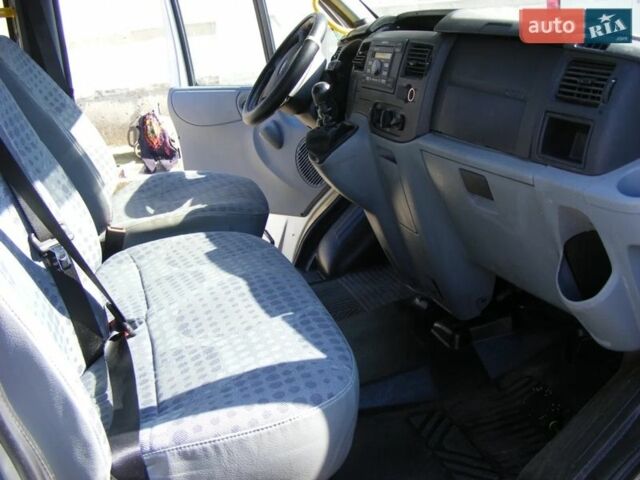 Сірий Форд Транзит, об'ємом двигуна 2.2 л та пробігом 170 тис. км за 10600 $, фото 2 на Automoto.ua