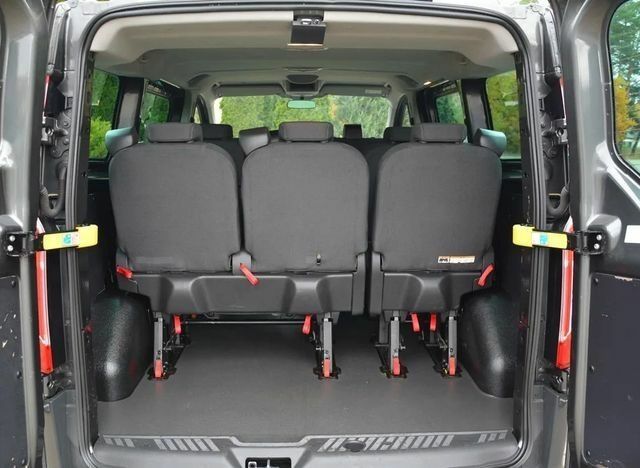 Серый Форд Транзит, объемом двигателя 2 л и пробегом 136 тыс. км за 11000 $, фото 20 на Automoto.ua