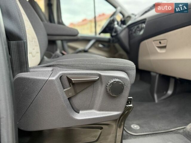 Сірий Форд Транзит, об'ємом двигуна 2.2 л та пробігом 168 тис. км за 17500 $, фото 41 на Automoto.ua