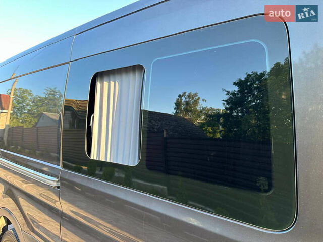 Серый Форд Транзит, объемом двигателя 2 л и пробегом 265 тыс. км за 21000 $, фото 5 на Automoto.ua