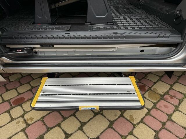 Серый Форд Транзит, объемом двигателя 2 л и пробегом 200 тыс. км за 25500 $, фото 8 на Automoto.ua